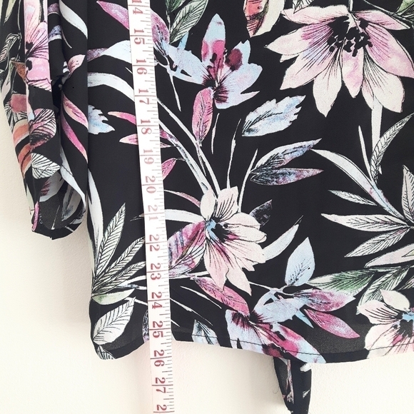 2/$35 Spense Kimono Style V-Neck Blouse Tropical Print Size M (Fits 12-1… - Picture 2 of 12